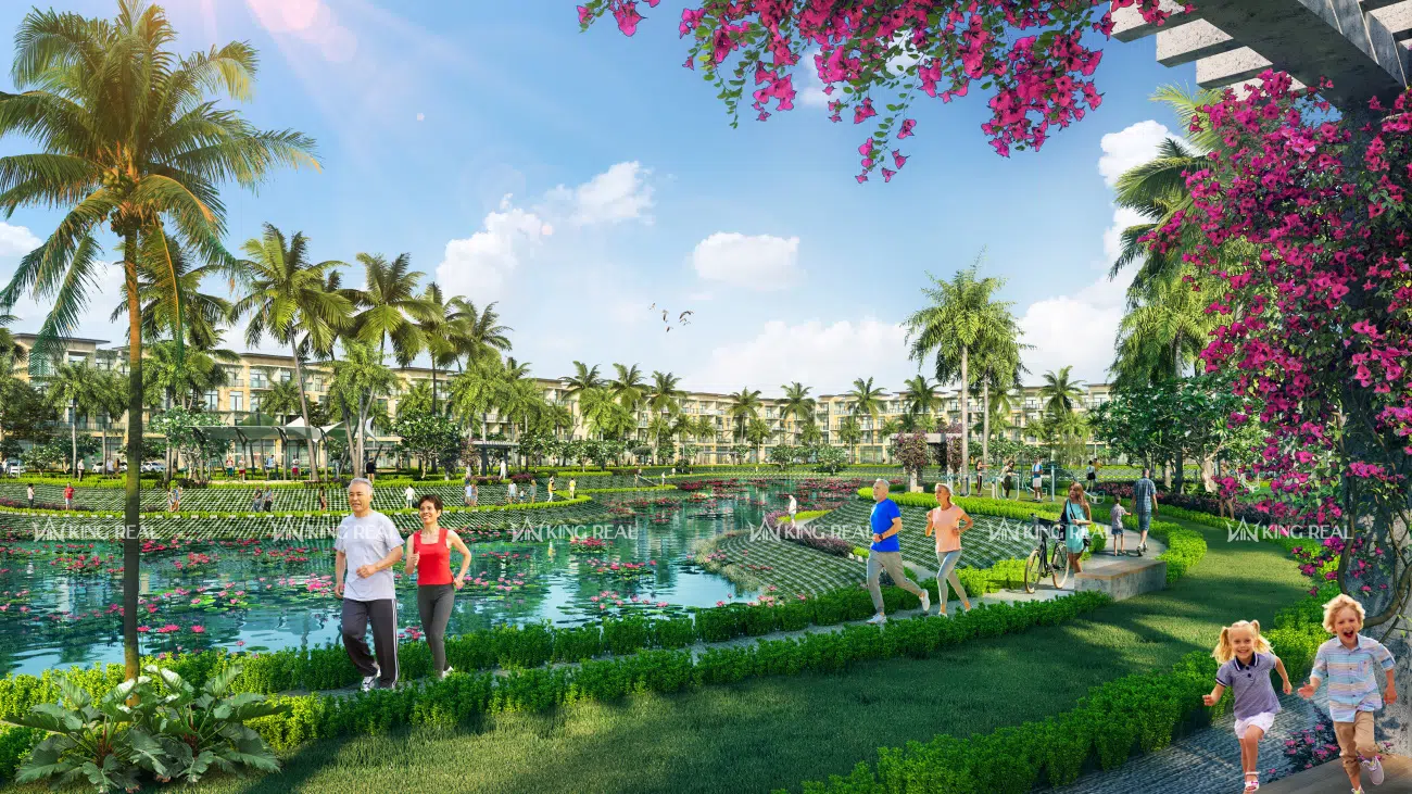 Hồ sen tại khu đô thị Nam Hoà Xuân